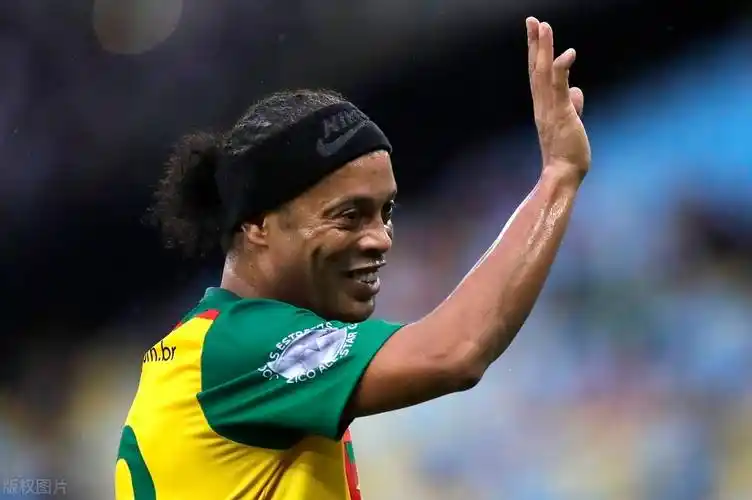 他们在两翼 他们在两翼