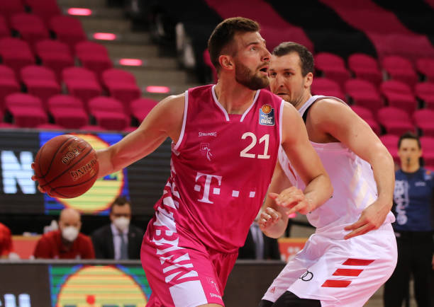 小前锋赵明 小前锋赵明