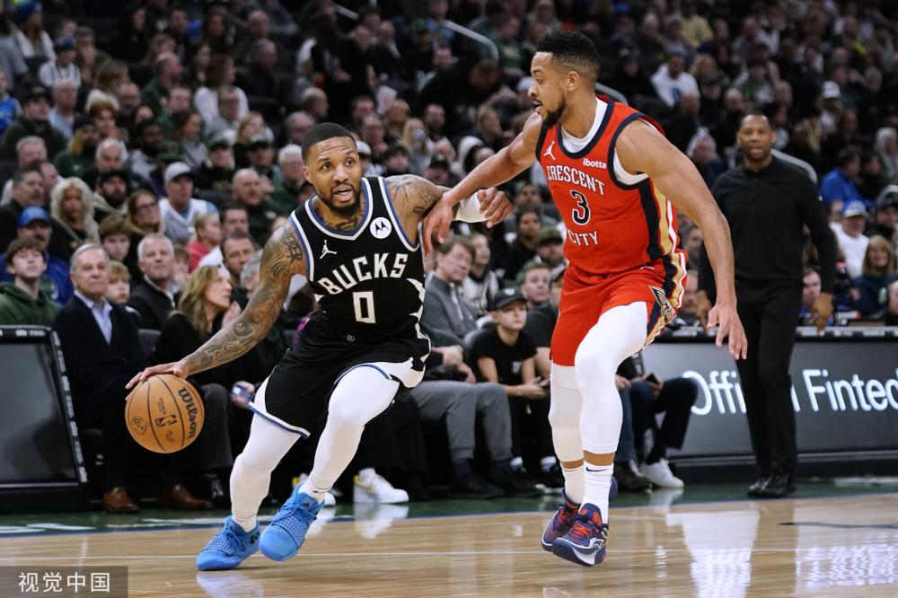 芬奇：华子吸引包夹既能为队友创造机会自己也能得到好的出手机会（芬奇：华子吸引夹击，不仅能为队友创造空位，也能为自己争取优质出手）