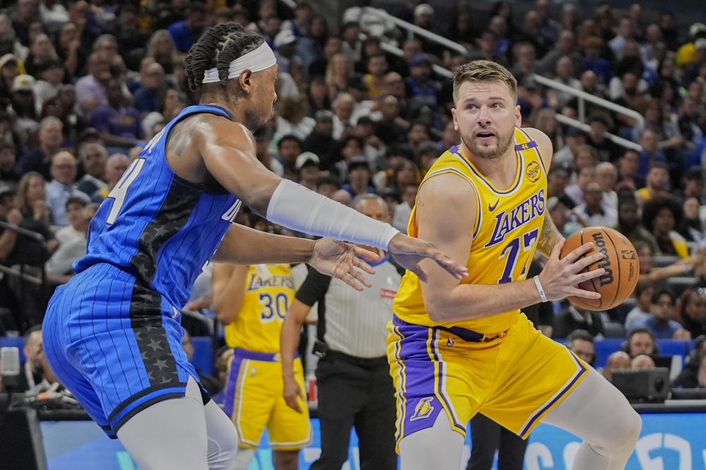 亚洲杯：中国台北男篮大胜约旦进八强战伊朗 陈盈骏15分连中关键球